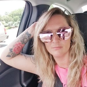 Meet your Posher, Nikki